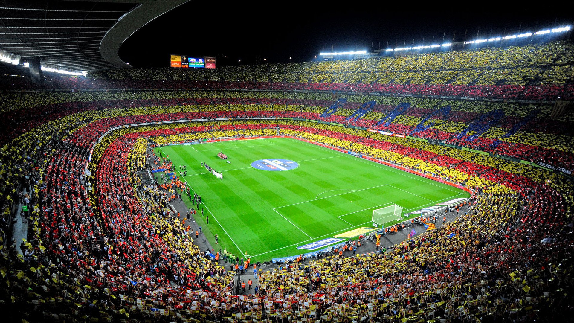 詹姆斯跨界西甲，篮球之王踏上足球圣殿，足篮世界迎来历史性破壁时刻|
